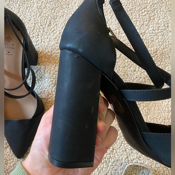 🌸 Call it Spring 🌸 “Adiralla” strappy black heel - Picture 7 of 10